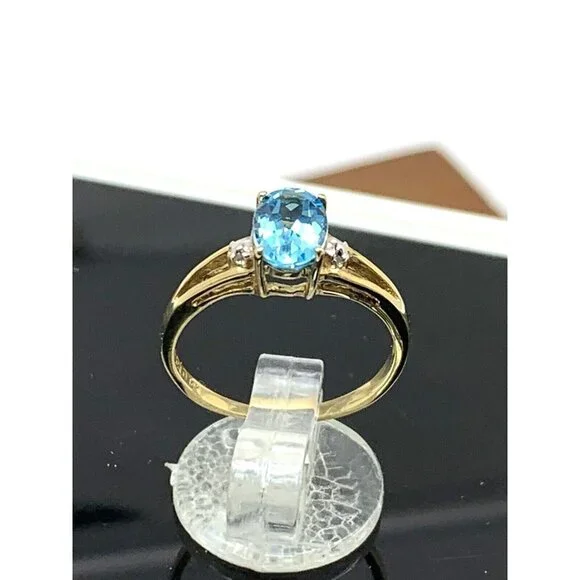 Blue Topaz Oval Cut Cocktail Women's Ring 10k Yellow Gold Estate Jewelry…